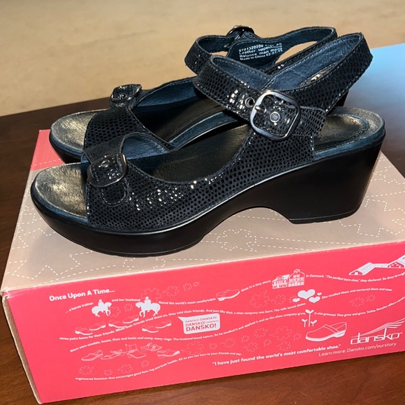 dansko joanie